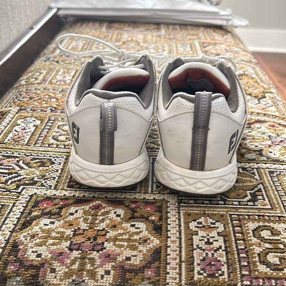 FootJoy Youth Fury Golf Shoes, 5, White/Silver, Used & Still in Great Condition - Picture 3 of 5